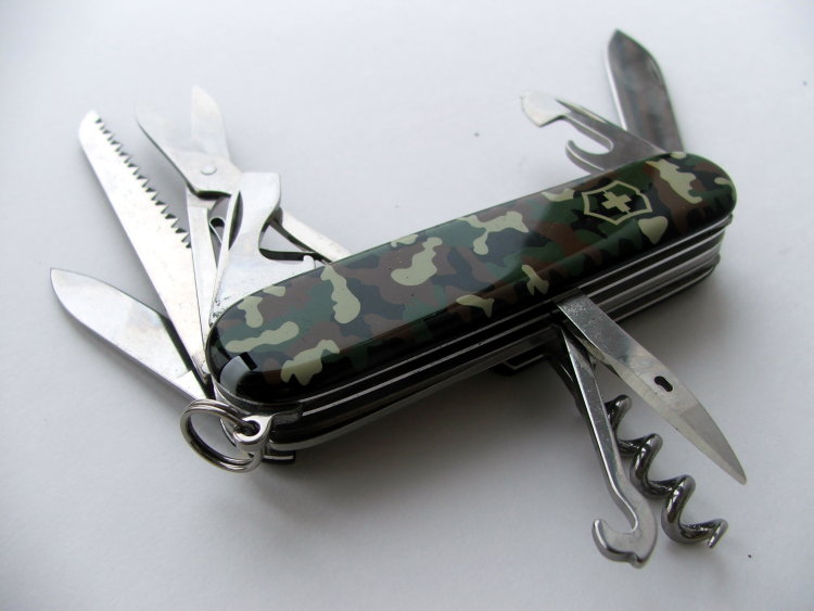 Швейцарский многопредметный складной нож Victorinox Huntsman